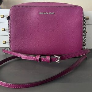 Michael Kors Jet Set Crossbody